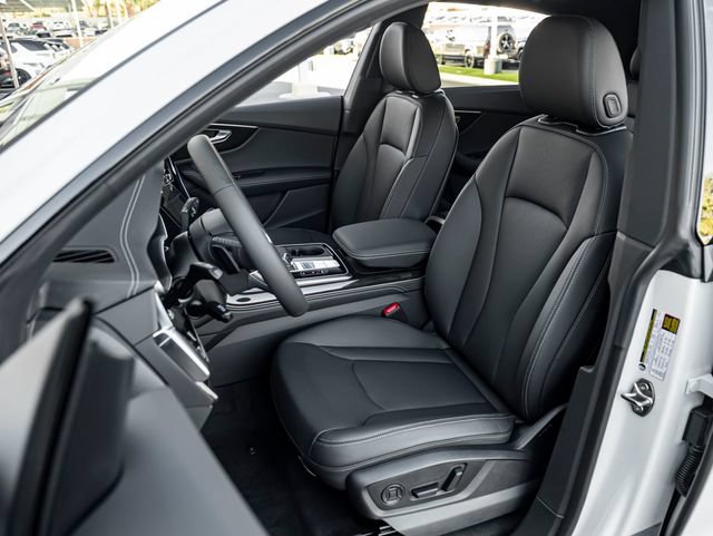 Used 2026 Audi Q8 Premium Plus AWD/4WD image 13