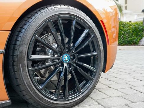 Used 2019 BMW i8 Roadster AWD/4WD image 48