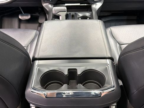 Used 2024 Ford F150 Lariat AWD/4WD image 36