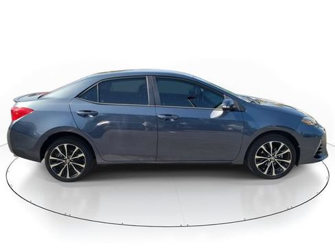 Used 2018 Toyota Corolla SE FWD image 4