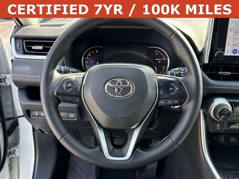 Used 2025 Toyota RAV4 XLE Premium image 19