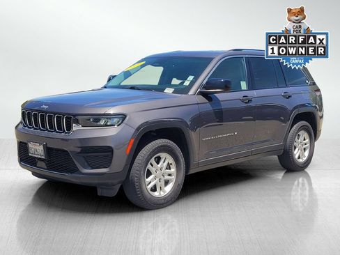 Used 2023 Jeep Grand Cherokee Laredo w/ Luxury Tech Group I AWD/4WD image 8