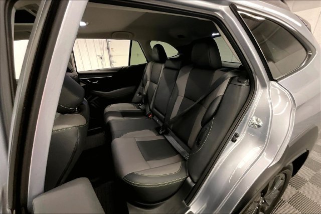 Used 2024 Subaru Outback Onyx Edition AWD/4WD image 25