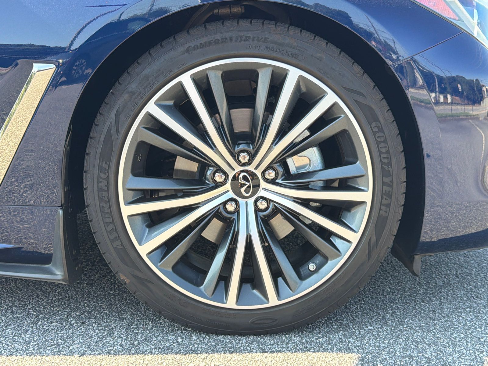 Used 2021 INFINITI Q60 3.0t Luxe w/ Cargo Package RWD image 12