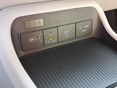 New 2026 Hyundai Kona SE image 24