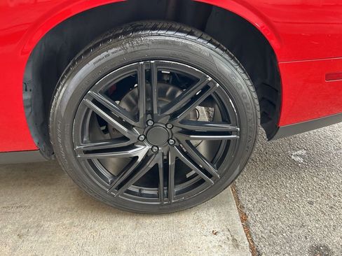 Used 2018 Dodge Challenger SXT Plus image 17