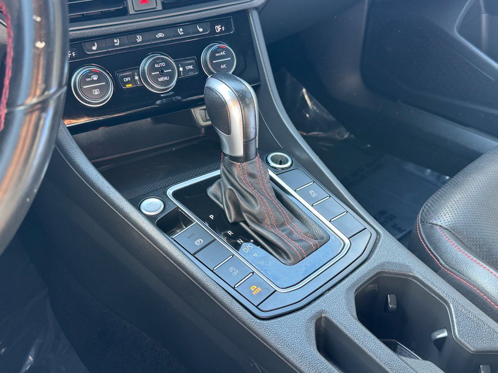 Used 2021 Volkswagen Jetta GLI Autobahn FWD image 15