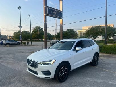 Used 2018 Volvo XC60 T8 R-Design w/ Convenience Package
