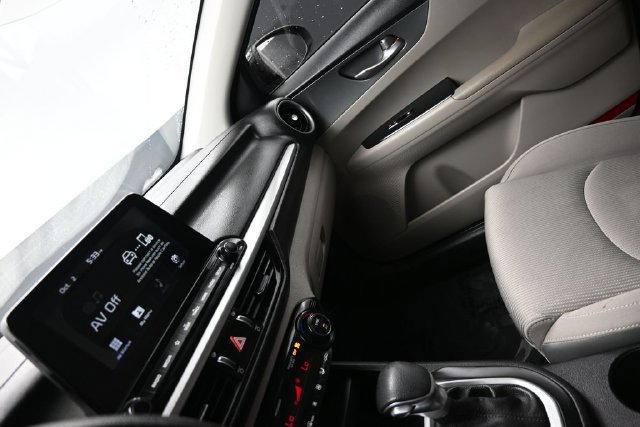 Used 2019 Kia Forte LXS FWD image 13