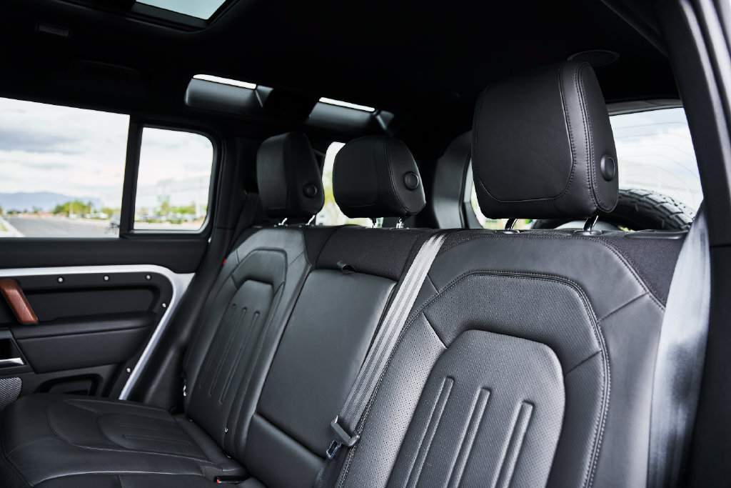Used 2023 Land Rover Defender 110 X AWD/4WD image 49