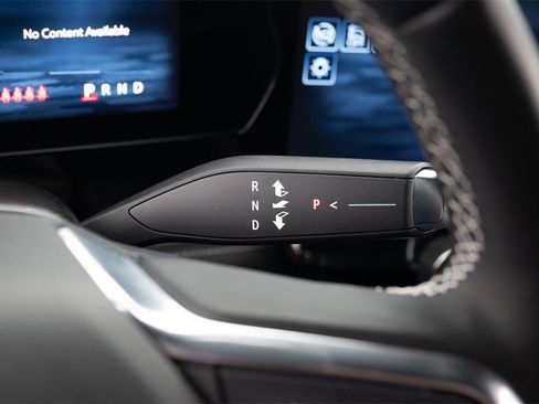 Used 2024 Chevrolet Blazer EV LT image 27