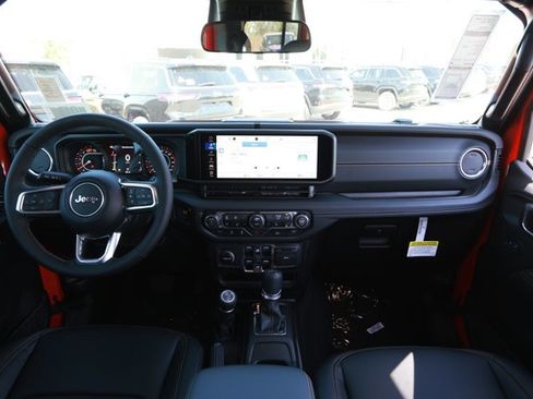 New 2026 Jeep Wrangler Sahara AWD/4WD image 30