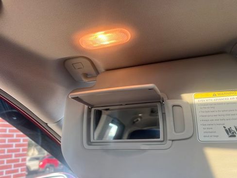 Used 2021 Nissan Rogue SL image 25