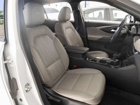 Used 2025 Buick Envista Avenir FWD image 26