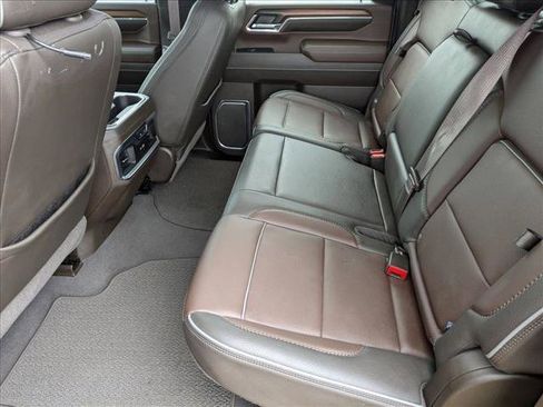 Used 2024 GMC Sierra 2500 Denali w/ Denali Reserve Package image 18