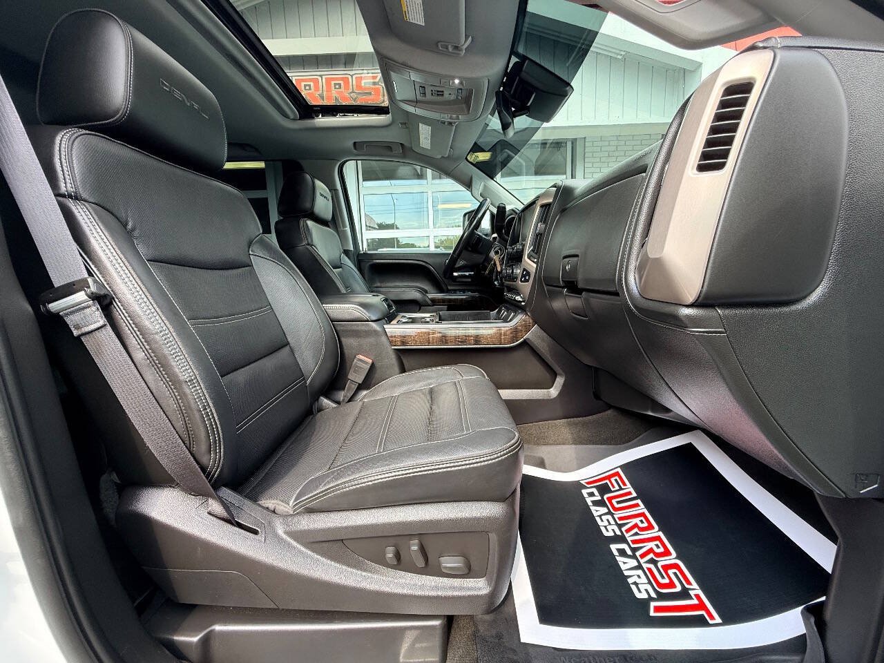 Used 2015 GMC Sierra 2500 Denali w/ Duramax Plus Package AWD/4WD image 40