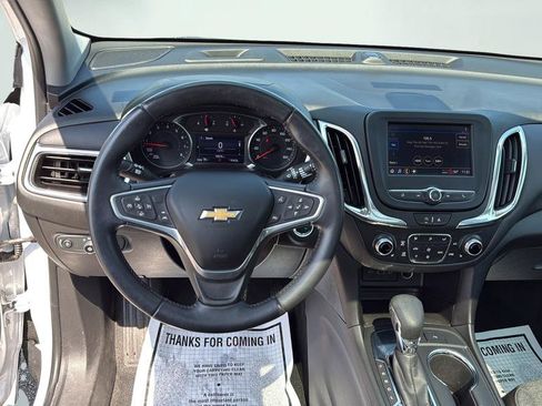Used 2022 Chevrolet Equinox LT FWD image 32