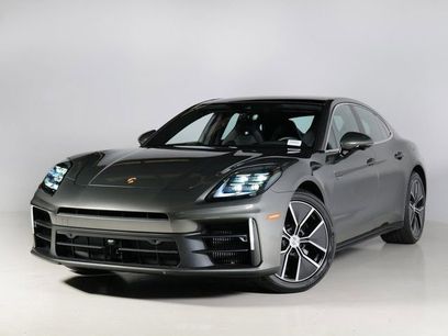 New 2025 Porsche Panamera 4