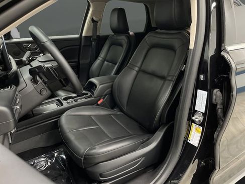 Used 2024 Lincoln Corsair AWD w/ Equipment Group 101A image 4