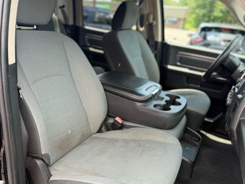 Used 2021 RAM 1500 Classic SLT AWD/4WD image 12