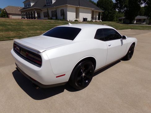 Used 2015 Dodge Challenger R/T w/ Quick Order Package 22B R/T image 21
