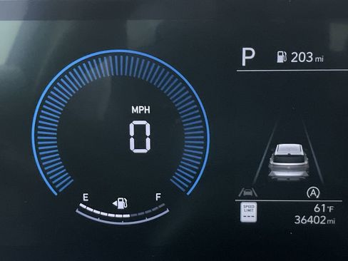 Used 2024 Hyundai Kona SE image 19