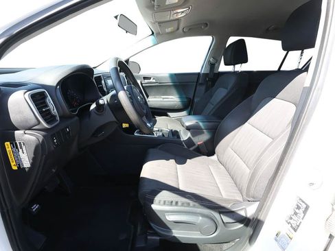 Used 2019 Kia Sportage LX FWD image 12