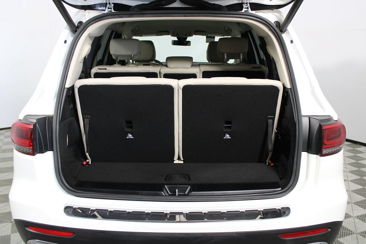 Used 2023 Mercedes-Benz GLB 250 image 30