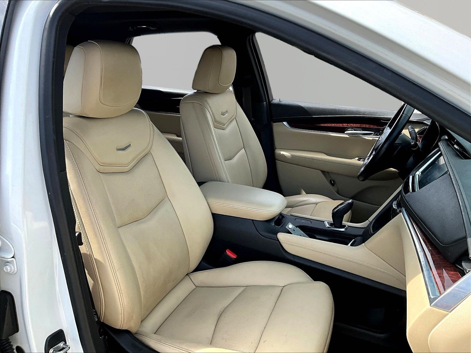 Used 2018 Cadillac XT5 Luxury FWD image 29