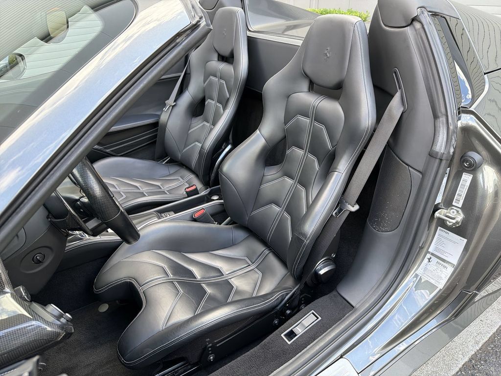 Certified 2013 Ferrari 458 Spider RWD image 11