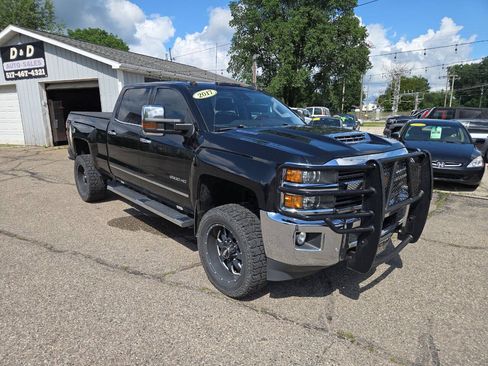 Used 2017 Chevrolet Silverado 2500 LTZ w/ Duramax Plus Package AWD/4WD image 2
