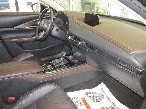 Used 2024 MAZDA CX-30 AWD 2.5 S w/ Premium Package image 30