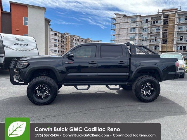 Used 2019 Toyota Tacoma TRD Pro AWD/4WD image 3