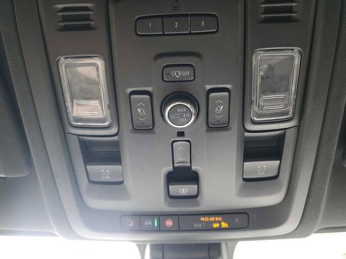 Used 2021 Chevrolet Tahoe Z71 w/ Z71 Off-Road Package image 51