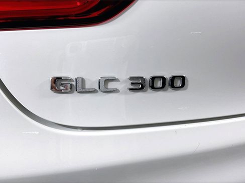 Used 2017 Mercedes-Benz GLC 300 4MATIC Coupe w/ Premium 2 Package image 7