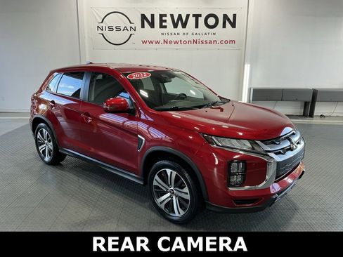 Used 2021 Mitsubishi Outlander Sport SE image 1