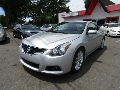 Used 2012 Nissan Altima 3.5 SR w/ Technology Pkg