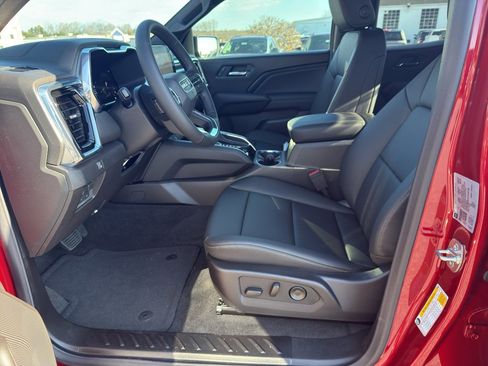 New 2026 GMC Canyon Elevation w/ Convenience Package image 8