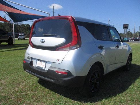 Used 2021 Kia Soul S image 29