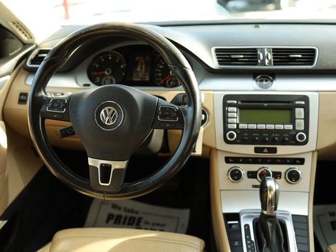 Used 2013 Volkswagen CC R-Line image 40