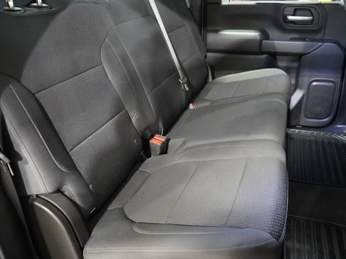 Used 2022 Chevrolet Silverado 2500 Custom w/ Custom Value Package AWD/4WD image 26