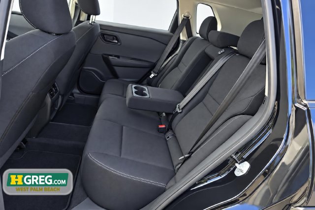 Used 2023 Nissan Rogue S FWD image 12