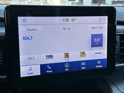 Certified 2022 Ford Explorer XLT w/ Equipment Group 202A image 19