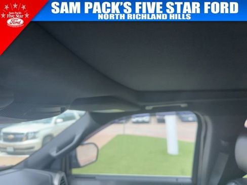 Used 2020 Ford Expedition XLT w/ Equipment Group 202A image 10