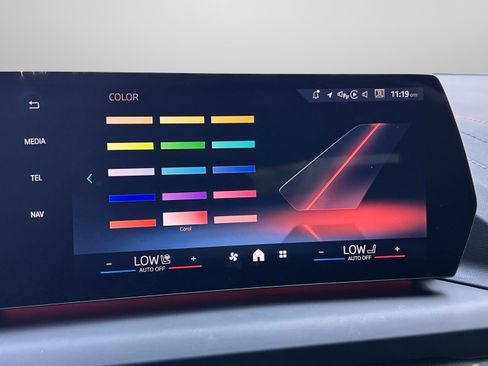 Used 2025 BMW 228i xDrive w/ Technology Package image 19