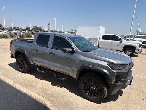 Used 2025 Chevrolet Colorado Trail Boss AWD/4WD image 1