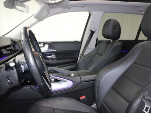 Used 2024 Mercedes-Benz GLS 450 4MATIC image 16