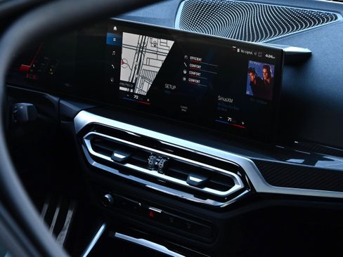 Used 2024 BMW M2 w/ Lighting Package image 22