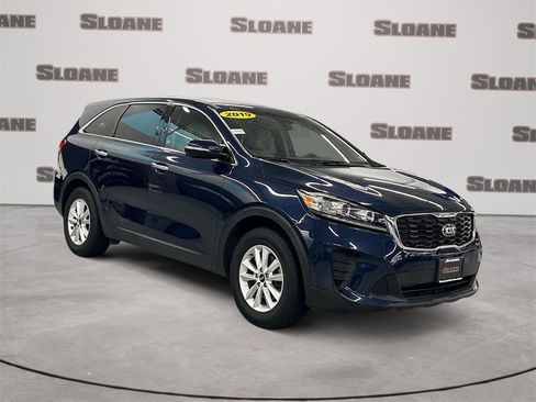 Used 2019 Kia Sorento LX image 7