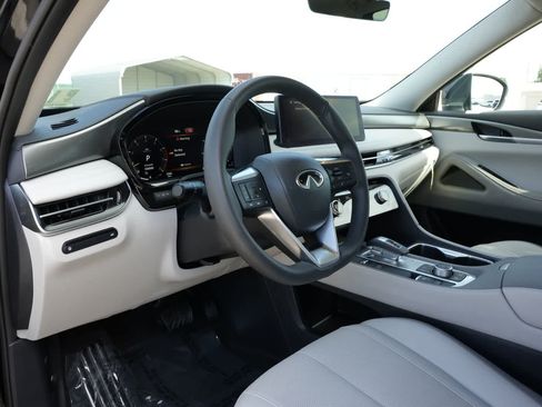 Certified 2027 INFINITI QX60 Pure w/ Cargo Package FWD image 16